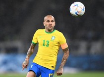 Dani Alves Dituntut 9 Tahun Panjara karena Perkosa Wanita di Klub Malam