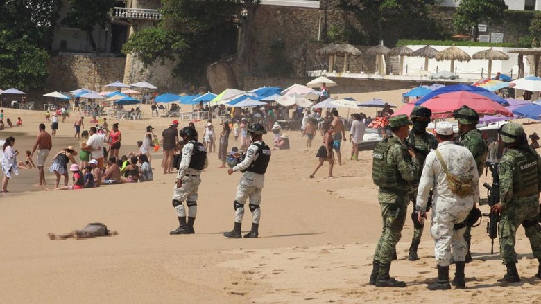 Penemuan mayat di Pantai Acapulco Penemuan mayat di Pantai Acapulco