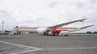 PT Pertamina Patra Niaga Regional Jawa Bagian Tengah melalui Depot Pengisian Pesawat Udara (DPPU) Adi Soemarmo mendistribusikan Avtur untuk pesawat delegasi dari negara peserta Presidensi G20 sebagai wujud dukungan terhadap perhelatan Presidensi G20 yang berada di Indonesia, Pengisian Avtur diberikan untuk pesawat delegasi Uni Emirat Arab (UEA), Senin (14/11/2022).