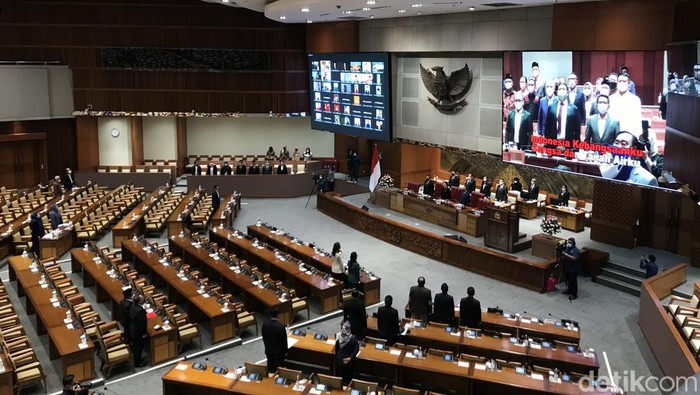 Rapat paripurna DPR RI, Kamis (17/11/2022). (Rolando/detikcom).
