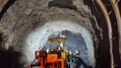 Rekam Jejak Senjata Penghancur Buatan BUMN di Bendungan Pamukkulu