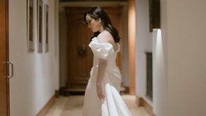 Inspirasi Gaun Resepsi Pernikahan Rachel Amanda, Gaya Glamor Klasik
