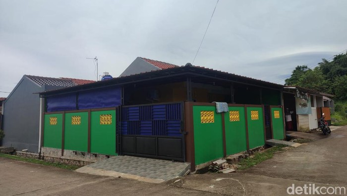 Rumah Urip Saputra meninggal hidup lagi di Bogor