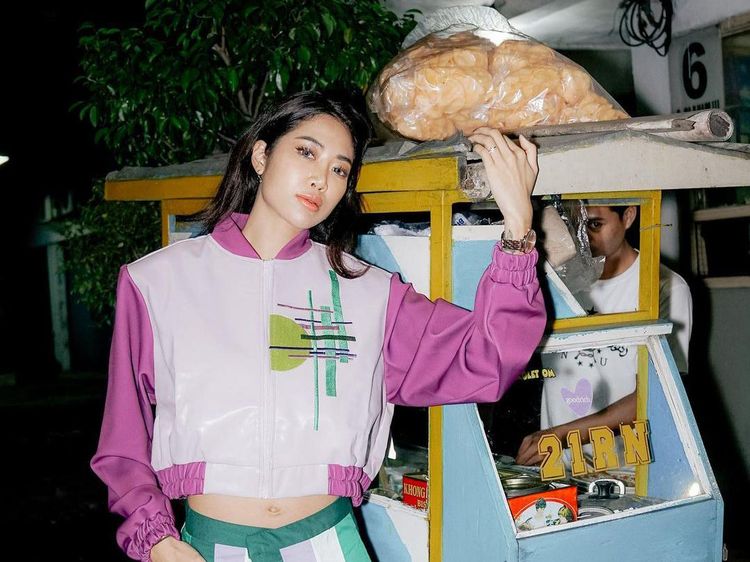 Widi Vierratale Hobi Kulineran, Doyan Ketoprak Hingga Mie Instan