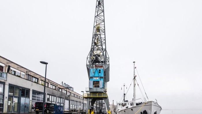 Aneh Tapi Keren, Ada Rumah di Atas Crane! Aneh Tapi Keren, Ada Rumah di Atas Crane!