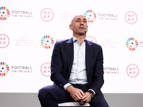 Ketahuan! Presiden RFEF Pegang Kemaluan saat Timnas Putri Spanyol Juara
