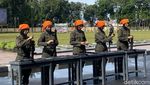 Atraksi Polisi Hutan di Sukabumi