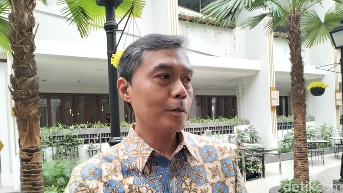 Direktur Pengawasan Lembaga Jasa Keuangan 2 dan Manajemen Strategis Kantor Regional 2 OJK Jawa Barat, Aulia Fadly.