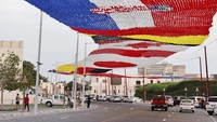 Berbagai kawasan di Doha sibuk mempercantik suasana dengan pernak-pernik khas Piala Dunia.