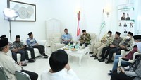 Ia mengajak serta sejumlah pakar untuk berdiskusi mengenai tata kelola energi di masa mendatang. Negara harus berdaulat, tak hanya secara politik tetapi juga berdaulat soal pangan dan energi.