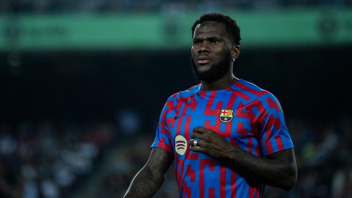 BARCELONA, SPAIN - OCTOBER 23: Franck Kessie of FC Barcelona looks on during spanish league, La Liga Santander, football match played between FC Barcelona and Athletic Club Bilbao at Spotify Camp Nou on October 23, 2022 in Barcelona, Spain. (Photo By Marc Graupera Aloma/Europa Press via Getty Images)
