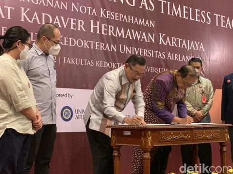 Hermawan Kartajaya yang telah merelakan jenazahnya nanti menjadi kadaver atau bahan praktikum di FK Unair