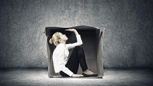 Ilustrasi Claustrophobia