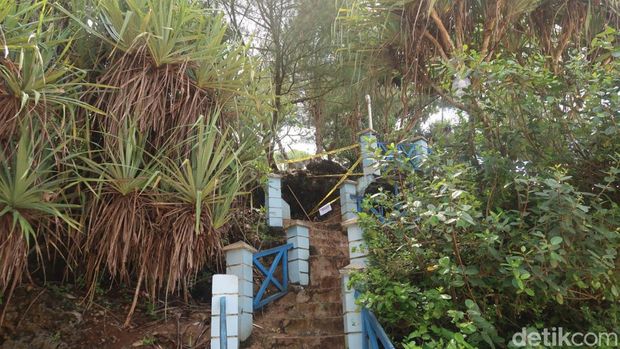 Lokasi pembunuhan wanita hamil di tebing Pantai Kukup, Gunungkidul, Jumat (18/11/2022).