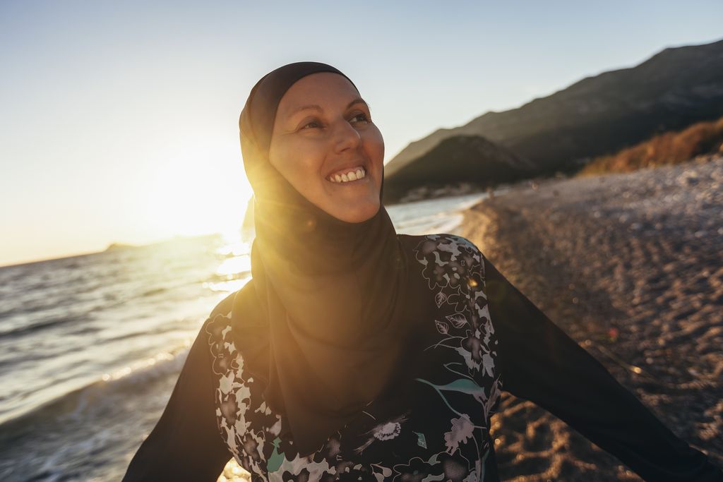ootd simpel ke pantai
