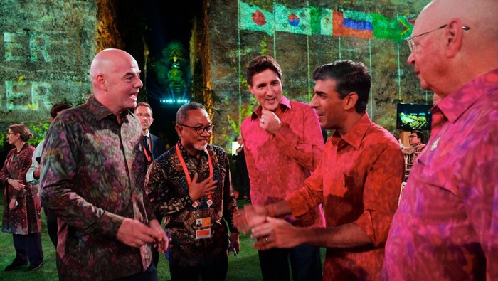 Pejabat dari Beberapa Negara di KTT G20 Pakai Endek Bali