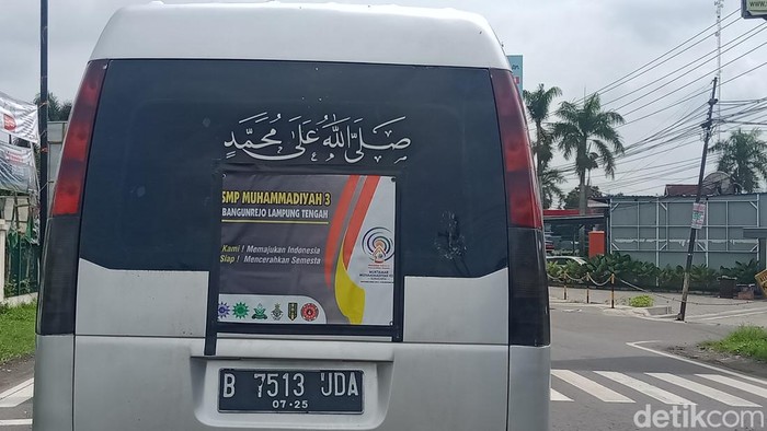 Penggembira dan Peserta Muktamar Muhammadiyah berdatangan di Klaten, Jumat (18/11/2022).