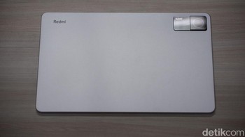 Kinerjanya didukung oleh chipset Mediatek Helio G99 dengan RAM 6GB yang bisa ditambah 2GB dengan RAM Expansion. Memori internalnya 128GB dan bisa diperluas dengan microSD hingga 1TB.