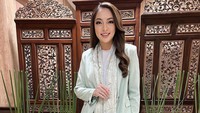 Saat menjadi bintang tamu Papa Rock N Roll Trans 7, dr Reisa mengungkapkan masa susahnya. (Foto: dok Instagram)