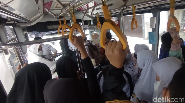 Suasana dalam TMB.