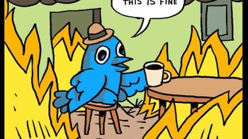 Si paling kuat memang burung biru yang satu ini. Foto: (Twitter).