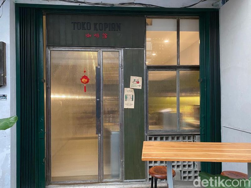  Kopitiam Murah Kekinian Bergaya Vintage di Cikini