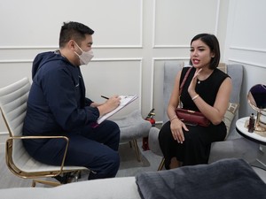 Ragam Cerita Selebriti Jaga Penampilan Agar Kece Badai di Kamera