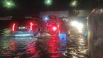 Foto Evakuasi Warga Medan yang Terdampak Banjir