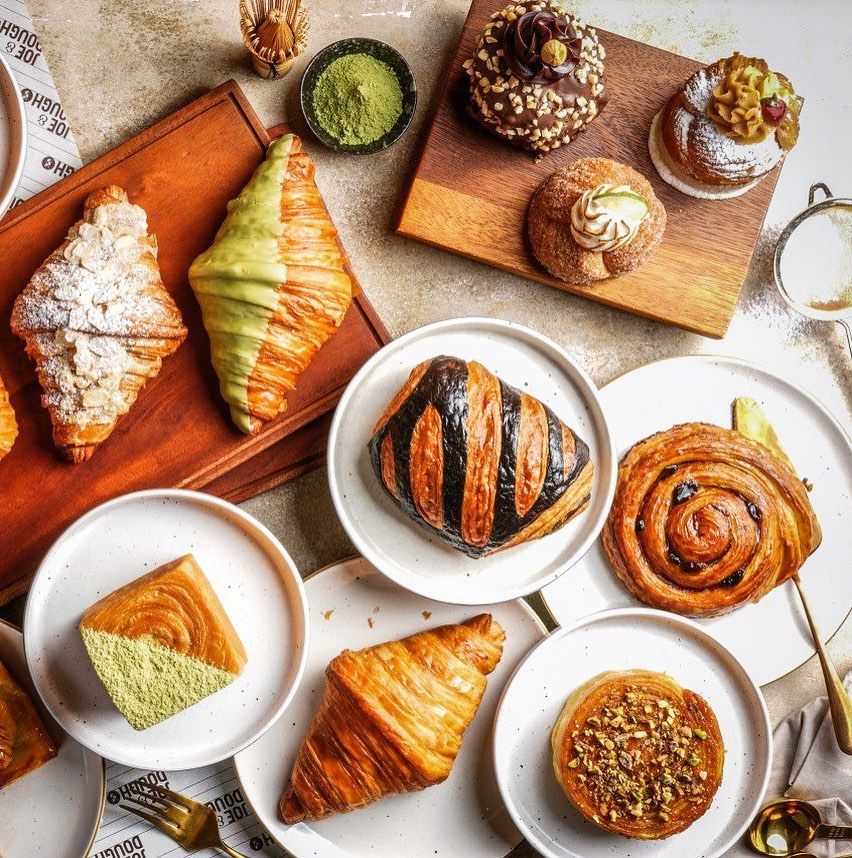 Croissant enak di kafe