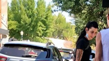 Manusia berbadan anjing. Foto: Reddit