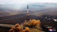 Korut telah menembakkan sejumlah besar rudal balistik dalam serangkaian uji coba sepanjang tahun ini, yang jumlahnya lebih banyak dibandingkan tahun-tahun sebelumnya. KCNA via Reuters.