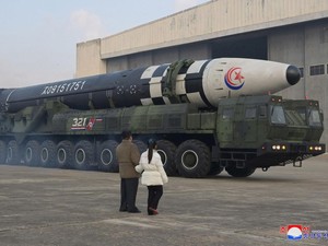 Putri Kim Jong-Un Diajak Awasi Peluncuran Rudal, Disiapkan Jadi Penerus?