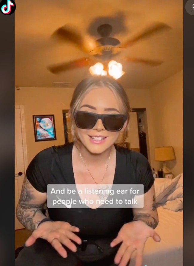 Menjadi polwan nyatanya sudah menjadi cita-citanya sejak kecil. “Aku selalu ingin menjadi polisi, dan aku berjanji kepada kakekku sebelum dia meninggal bahwa aku akan mewujudkannya,” ungkap Kimberly. Foto: dok. TikTok