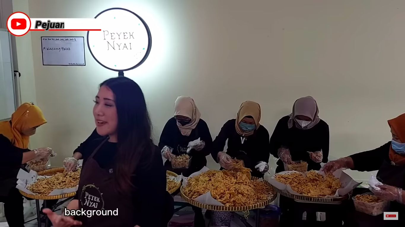 Kisah sukses penjual rempeyek