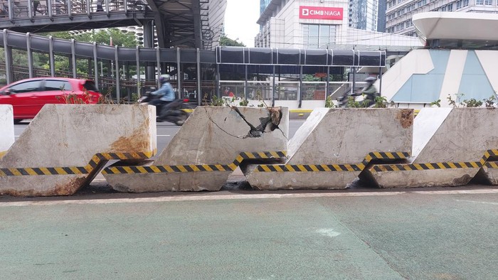 Kondisi terkini jalur sepeda di Jalan Sudirman yang sempat porak-poranda (Rumondang-detikcom)