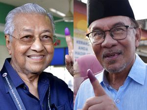 Pemilu Malaysia: Anwar Ibrahim Unggul, Mahathir Keok
