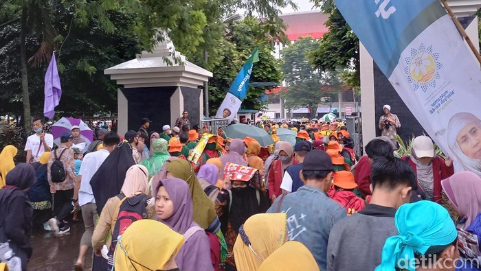 Muktamar Muhammadiyah di Stadion Manahan, Sabtu (19/11/2022) pukul 06.00 WIB.