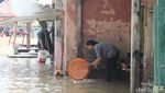 Serba-serbi Banjir di Medan: Warga Pusing, Pedagang Jualan di Bawah Fly Over