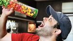 Ridho Rhoma Saat Pose Keren dengan Pizza hingga Segelas Kopi