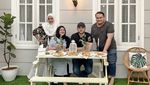 Ridho Rhoma Saat Pose Keren dengan Pizza hingga Segelas Kopi