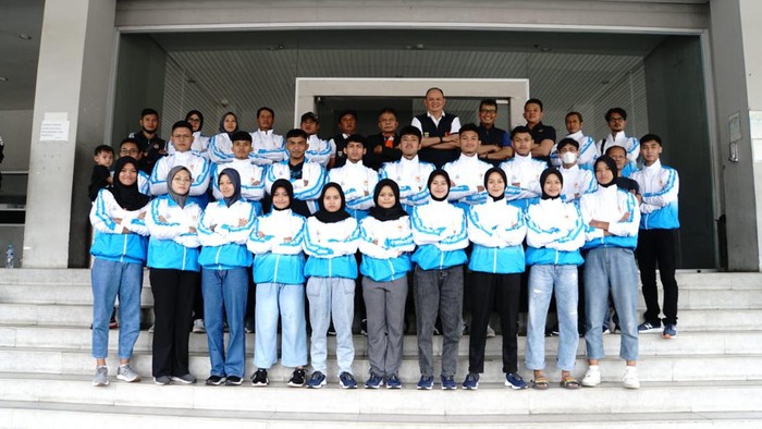 Tim pencak silat Bandung.