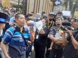 Ayah Korban Tragedi Kanjuruhan ke Mabes Polri: Saya Minta Keadilan!