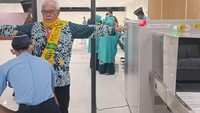 President Director PT Angkasa Pura (AP) II Muhammad Awaluddin mengatakan dibukanya Bandara Kertajati untuk penerbangan umrah bertujuan mendukung kemudahan jemaah umrah asal Jawa Barat untuk berangkat ke Tanah Suci.AP II berharap jemaah umrah asal Jawa Barat dapat merasa lebih nyaman dan lebih dekat melalui Bandara Kertajati untuk berangkat ke Tanah Suci. Seluruh aspek di Bandara Kertajati sudah dipersiapkan untuk memberikan pelayanan terbaik bagi jemaah umrah, ujar Muhammad Awaluddin dalam keterangannya, Minggu (20/11/2022).
