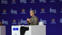 Keluar Penjara, Juragan Kripto Kembali Hidup Mewah dan Penuh Kuasa