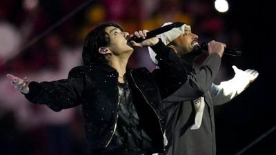 Potret Jungkook BTS Saat Tampil di Pembukaan Piala Dunia 2022