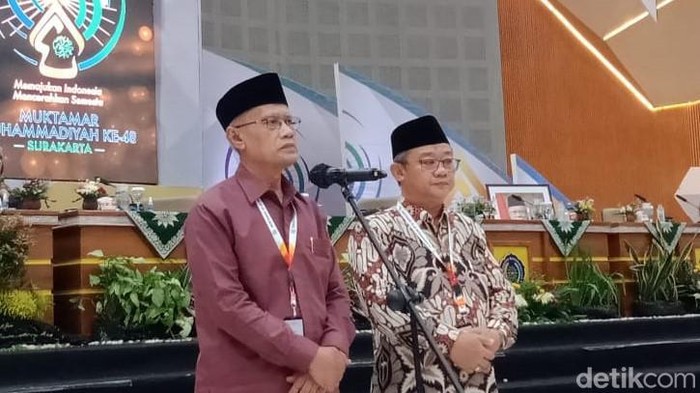 Haedar Nashir dan Abdul Muti terpilih lagi menjadi Ketua Umum (Ketum) dan Sekretaris Umum (Sekum) Pimpinan Pusat (PP) Muhammadiyah, Minggu (20/11/2022).