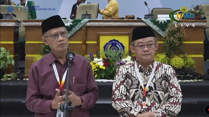 Ketum PP Muhammdiya Haedar Nashir dan Sekum Abdul Muti