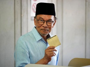 Hasil Pemilu Malaysia 2022: Saling Klaim Menang, Muncul Parlemen Gantung