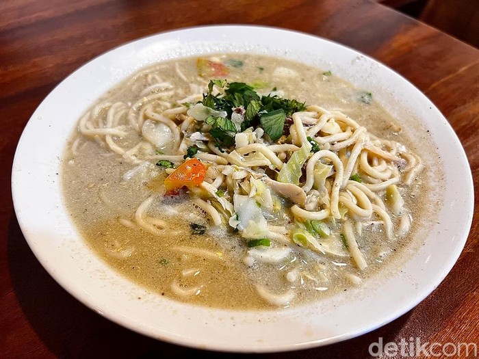 Hidden Gem! Ada Tempat Makan Bakmi Jawa dan Bubur Gudeg Enak di Bekasi