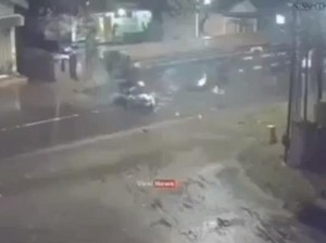 Diduga Lampu Penerangan Minim, 2 Pelajar Kediri Tewas Tabrak Truk Berhenti